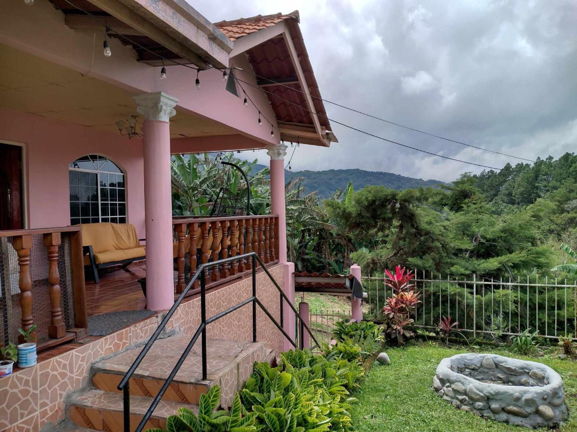بيت شباب Agartha Mountain Retreat بوكيتي المظهر الخارجي الصورة
