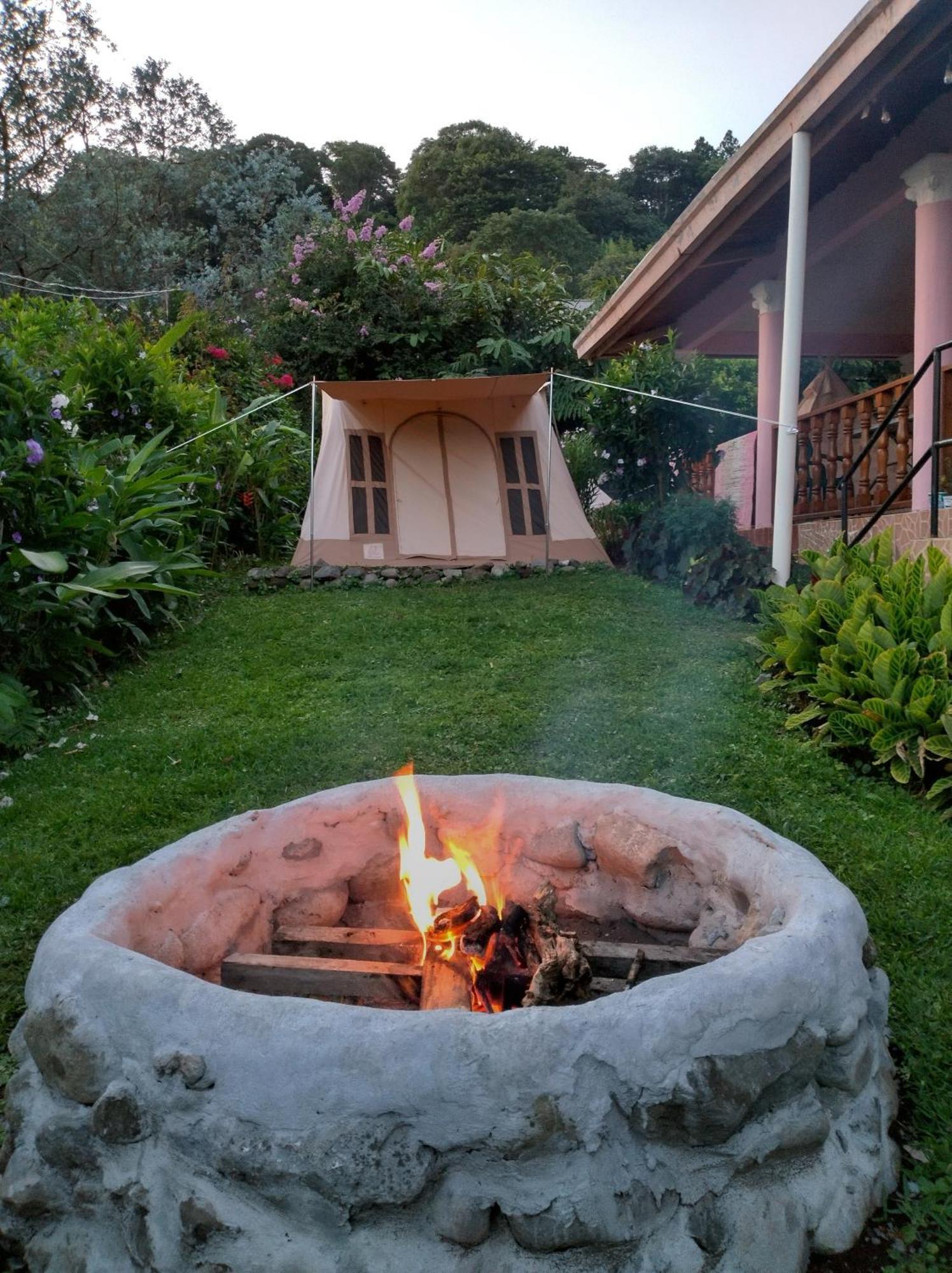 بيت شباب Agartha Mountain Retreat بوكيتي المظهر الخارجي الصورة